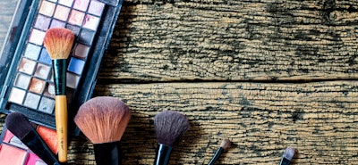 Top 5 Old Makeup Hacks Top 5 Old Makeup Hacks